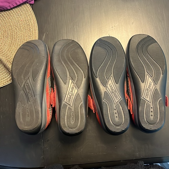 EUC Othofeet Chattanooga Mary Jane - Grey with Red suede 8B - Picture 9 of 9